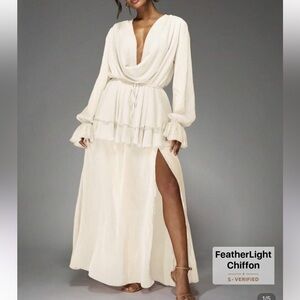 Elegant Cream Maxi Dress with Slit